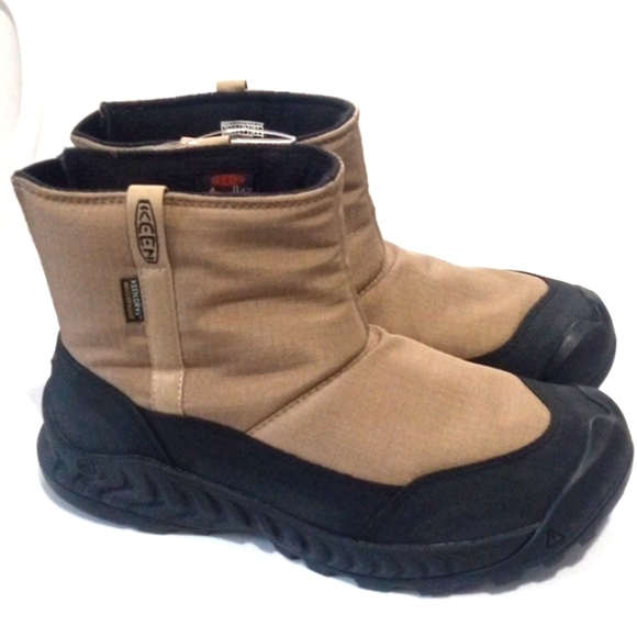 KEEN TAN AND BLACK WATERPROOF WINTER BOOTS SIZE 8 NWT main image 6